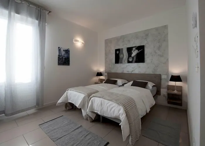 Le Suites - Di Fronte Ospedale Sacro Cuore