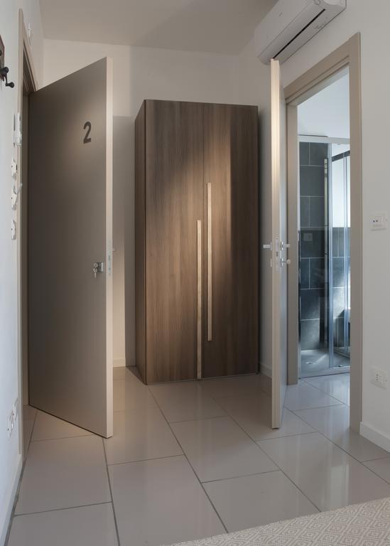 Bed & Breakfast Le - Di Fronte Ospedale Sacro Cuore