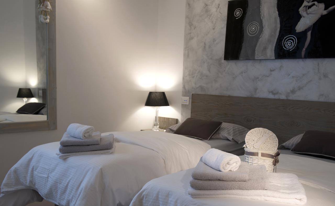 Bed & Breakfast Le - Di Fronte Ospedale Sacro Cuore *