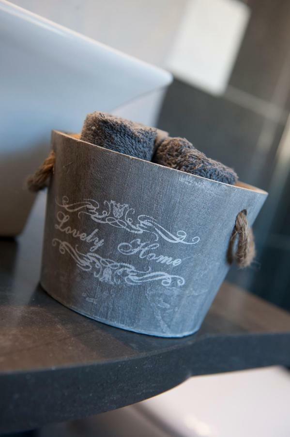 Le - Di Fronte Ospedale Sacro Cuore Bed & Breakfast *