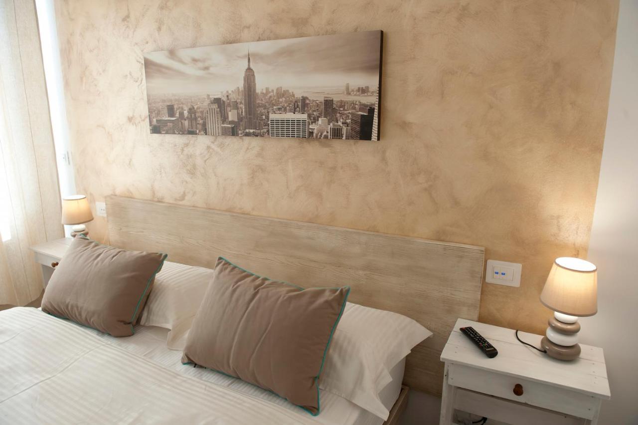 Le - Di Fronte Ospedale Sacro Cuore Bed & Breakfast
